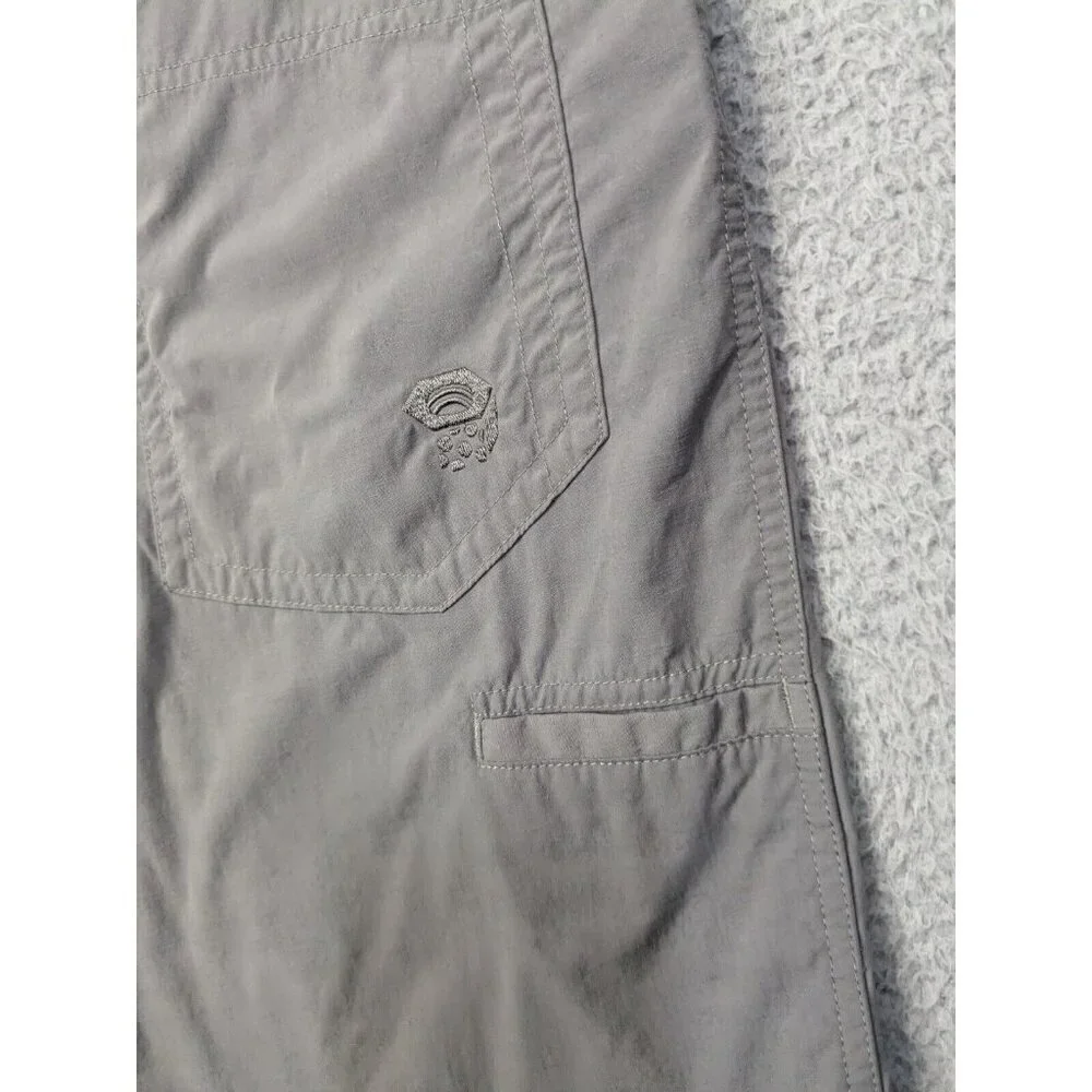 Mountain Hardwear Shorts Mens 30 (Measures 28) Nylon Hiking Outdoor Gray